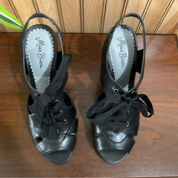 NIB Miss Bison Braelyn Lace Up Faux Leather Open Toe Black Heel (9.5) - Picture 6 of 10